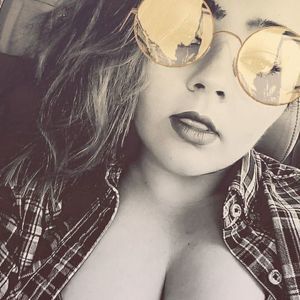 Meet your Posher, Lynn